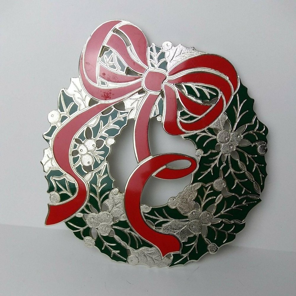 Holiday Holly Wreath Trivet Round Holly Berries